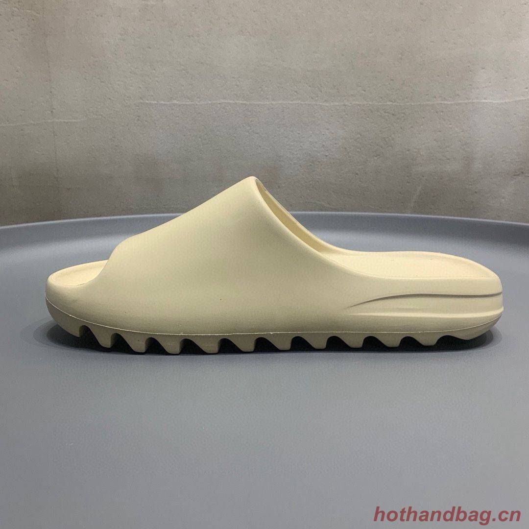 Kanye West x Yeezy Slide Resin K12191012 Beige Kanye West x Yeezy Slide Resin K12191012 Beige