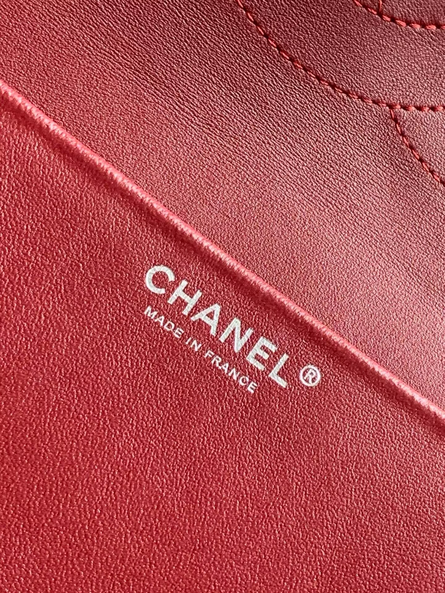 Chanel SPRING SUMMER 2026 MAXI FLAP BAG Grained Calfskin & Silver-Tone Metal AS6233 Brown
