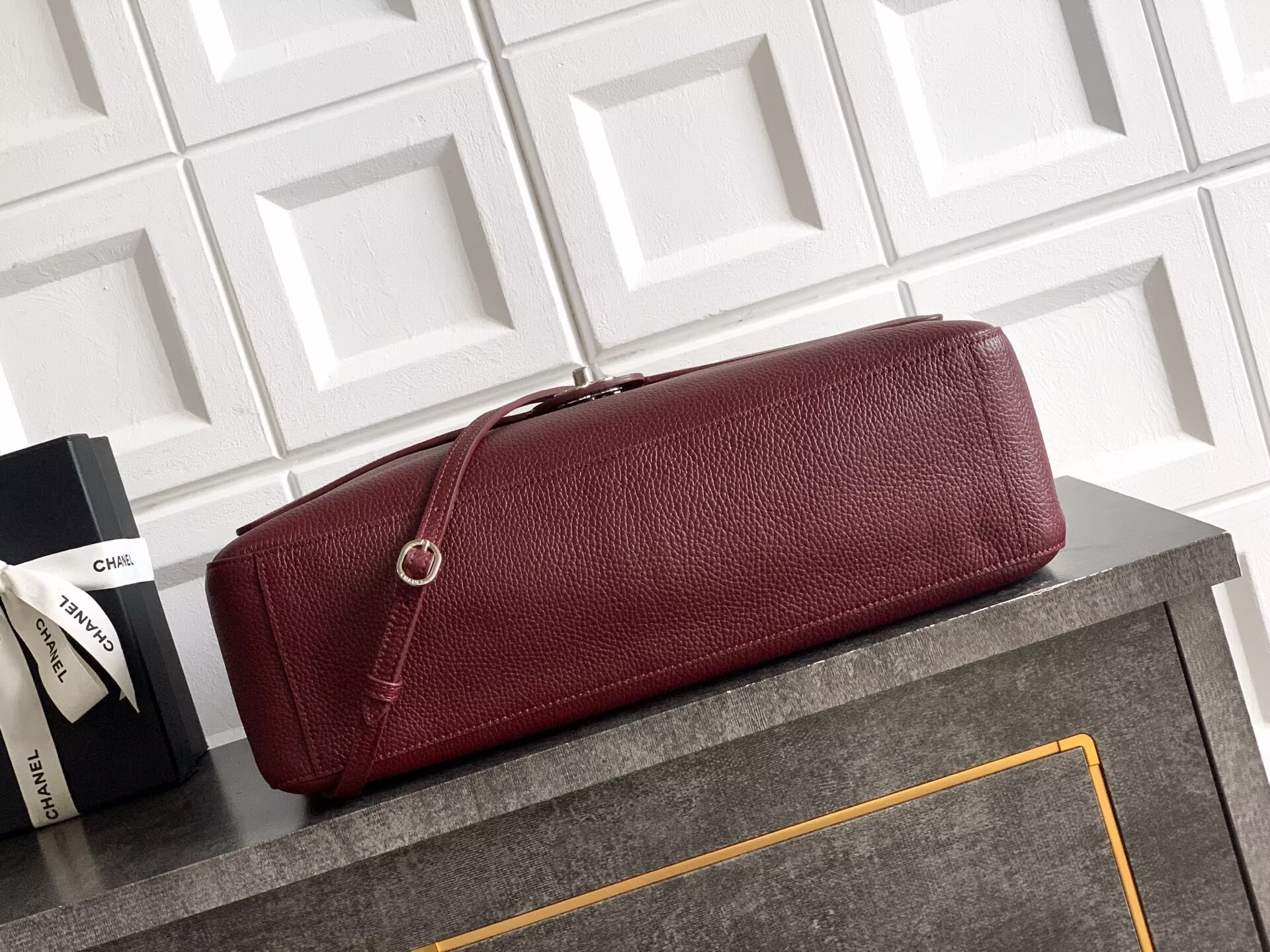 Chanel SPRING SUMMER 2026 MAXI FLAP BAG Grained Calfskin & Silver-Tone Metal AS6233 Burgundy