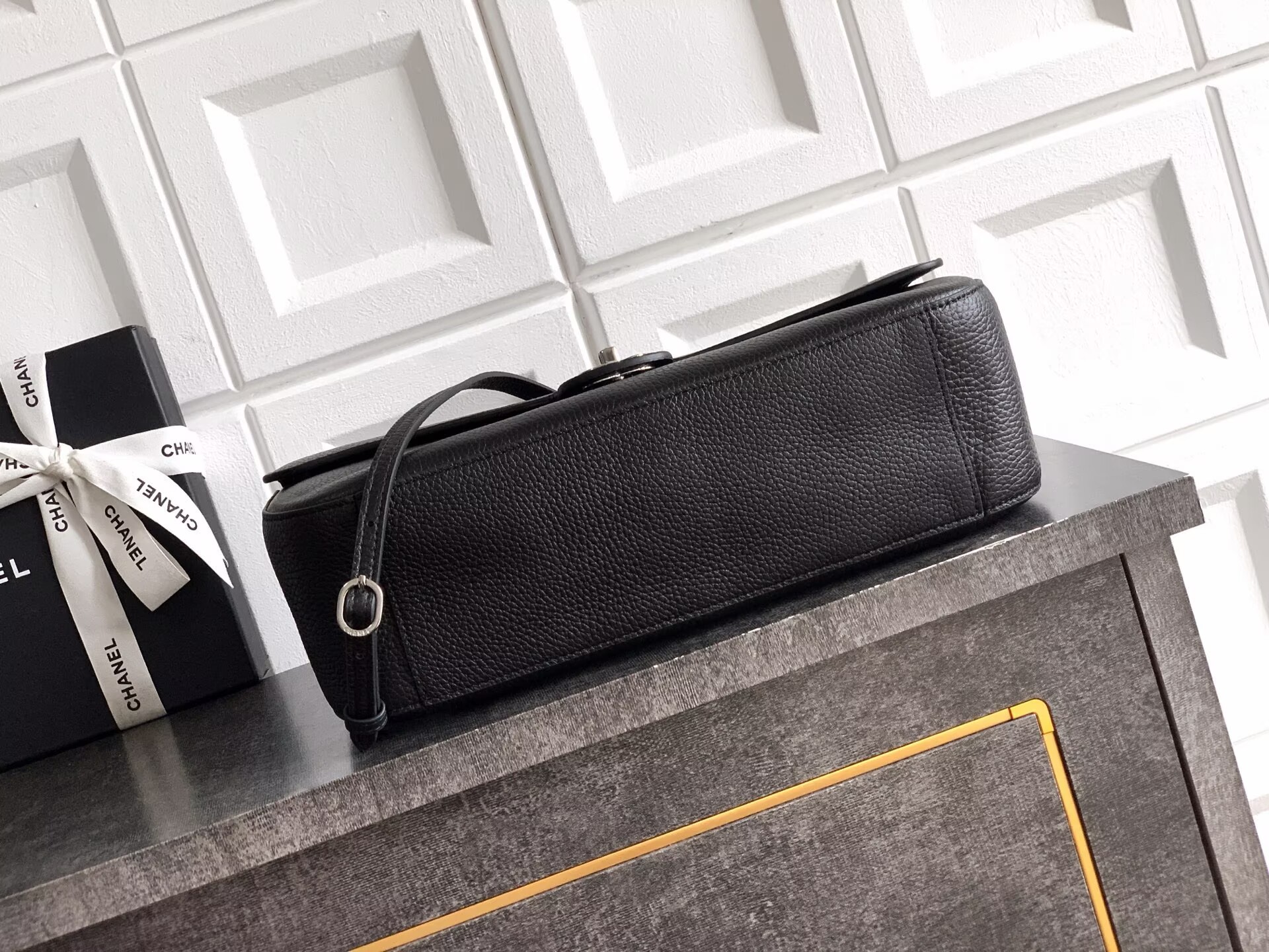 Chanel SPRING SUMMER 2026 MAXI FLAP BAG Grained Calfskin & Sliver-Tone Metal AS6231 Black